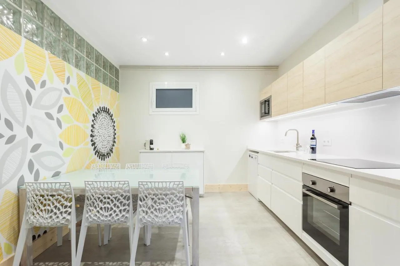 Art House Granvia Apartment Barcelona