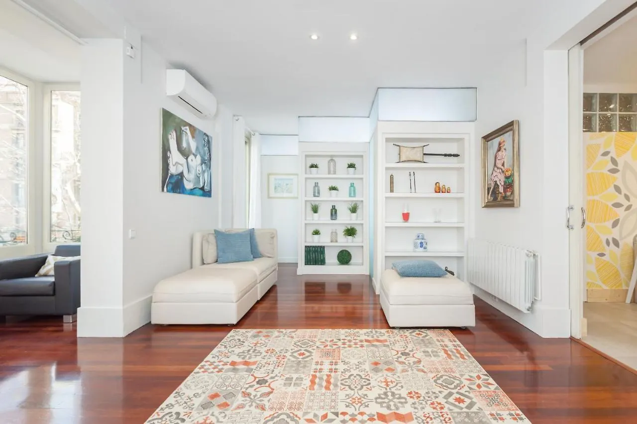 Art House Granvia Apartment Barcelona