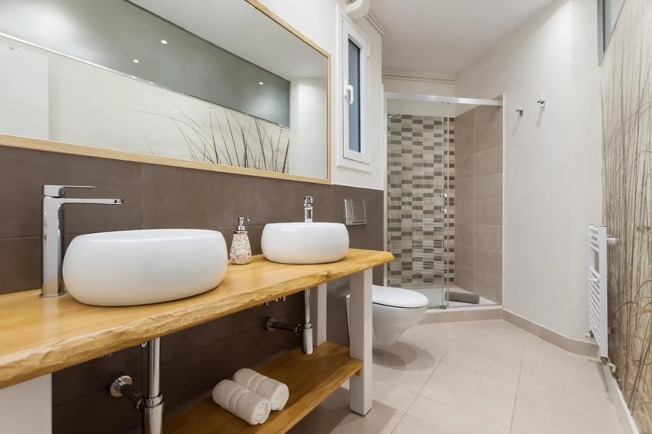 Art House Granvia Apartment Barcelona